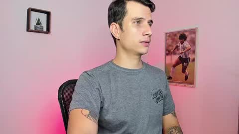 Snapshot of jayalvarrez_ chatting on January 16, 9:40 pm Jay Alvarrez online show from January 16, 9:40 pm