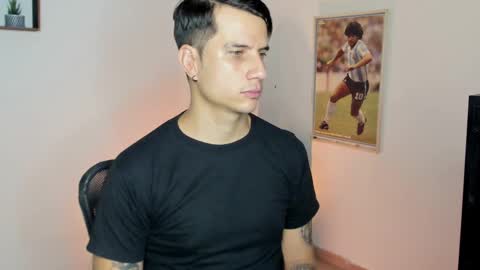 Snapshot of jayalvarrez_ chatting on March 5, 7:06 pm Jay Alvarrez online show from March 5, 7:06 pm