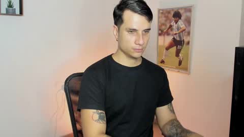 Snapshot of jayalvarrez_ chatting on March 6, 9:09 pm Jay Alvarrez online show from March 6, 9:09 pm