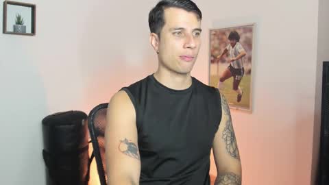 Snapshot of jayalvarrez_ chatting on March 8, 10:56 pm Jay Alvarrez online show from March 8, 10:56 pm