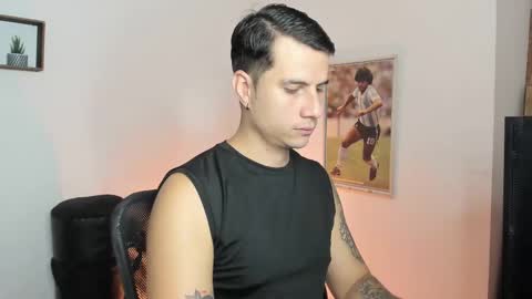 Snapshot of jayalvarrez_ chatting on March 9, 4:55 pm Jay Alvarrez online show from March 9, 4:55 pm