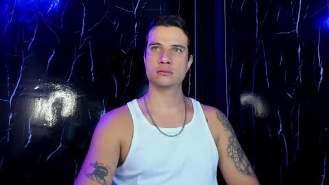 Snapshot of jayalvarrez_ chatting on May 21, 12:01 pm Jay Alvarrez online show from May 21, 12:01 pm