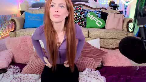 JennyBlighe online show from May 14, 8:26 pm