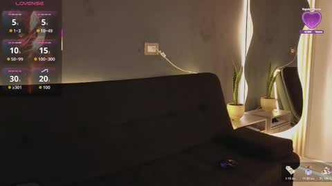 Snapshot of jaybrown_1 chatting on October 30, 4:25 am Jay online show from October 30, 4:25 am