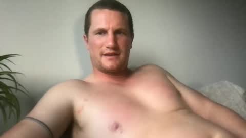 Snapshot of jaycup1989 chatting on May 5, 12:51 am jaycup1989 online show from May 5, 12:51 am