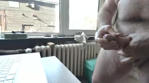 Snapshot of jaydub33 chatting on October 17, 8:39 am jaydub33 online show from October 17, 8:39 am