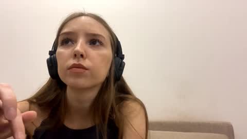 Isabella Rose online show from March 7, 1:19 pm