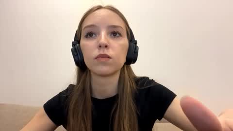 Isabella Rose online show from March 14, 2:11 pm