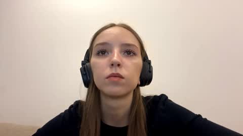 Isabella Rose online show from March 15, 2:23 pm