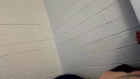 Snapshot of jayjay313121 chatting on February 13, 9:09 am jayjay313121 online show from February 13, 9:09 am