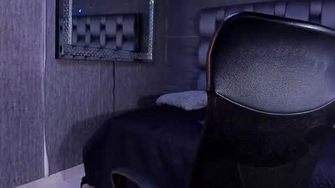 jaze_bradley online show from September 22, 11:12 am