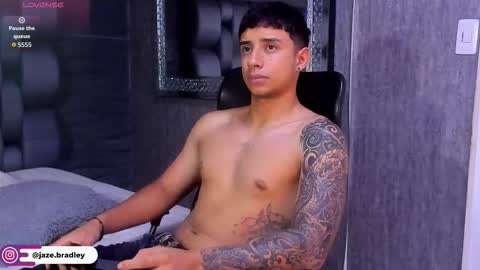 jaze_bradley online show from September 25, 11:25 am