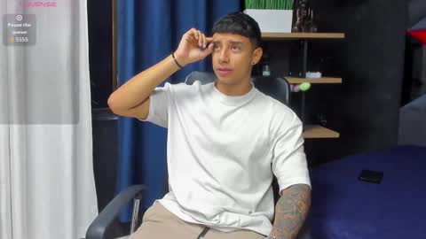 jaze_bradley online show from November 3, 11:33 am