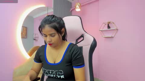 jazmin  online show from October 22, 10:59 am
