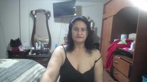 jazmim online show from April 3, 1:09 pm