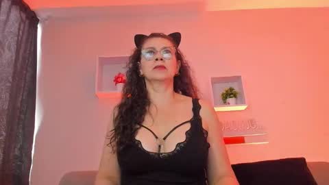 Jazmin online show from March 12, 1:17 pm