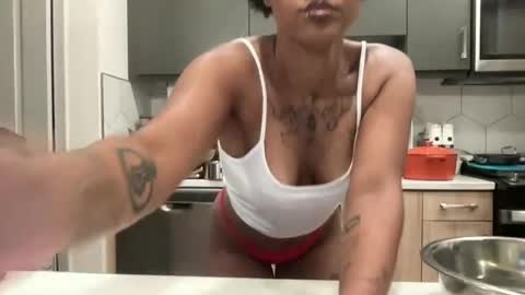 Snapshot of jazminetea chatting on June 15, 3:09 am jazminetea online show from June 15, 3:09 am