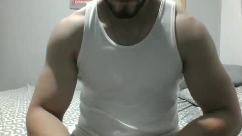 Snapshot of jbrand20 chatting on February 3, 6:22 am J Brand online show from February 3, 6:22 am
