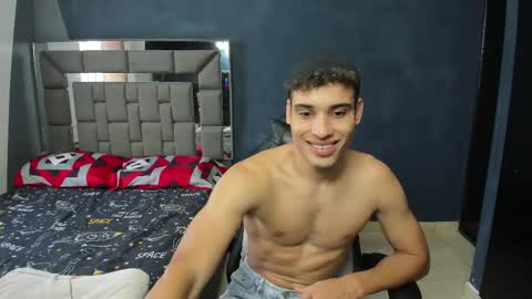 Lin online show from March 2, 10:49 pm