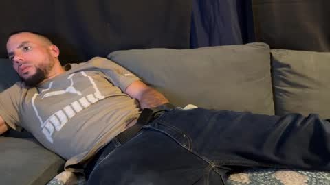 JcMax305 online show from February 20, 8:05 am