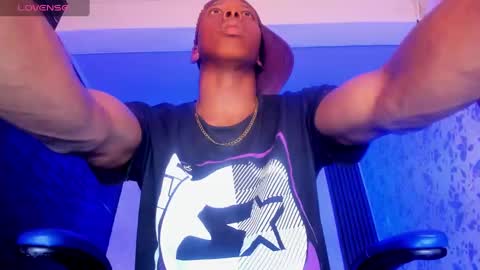 Snapshot of jd_thebaby chatting on February 25, 12:55 pm jd thebaby online show from February 25, 12:55 pm