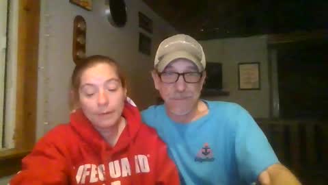 Snapshot of jdgiddy69 chatting on May 2, 1:21 am jdgiddy69 online show from May 2, 1:21 am