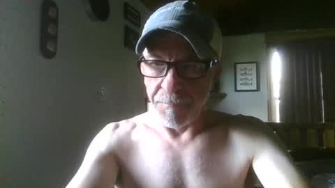 Snapshot of jdgiddy69 chatting on June 15, 9:50 pm jdgiddy69 online show from June 15, 9:50 pm