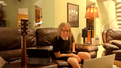 Snapshot of jdineuless chatting on April 25, 7:55 pm JDinEuless online show from April 25, 7:55 pm
