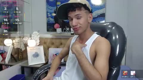 jdwhite18 online show from June 14, 10:56 pm