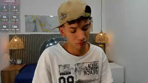 Snapshot of jdwhite18 chatting on July 10, 9:12 am jdwhite18 online show from July 10, 9:12 am
