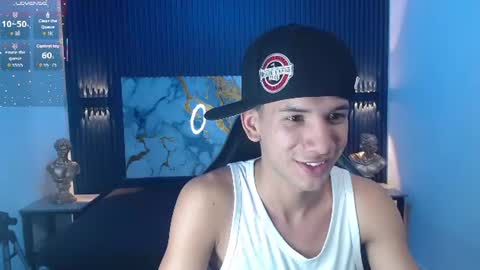 Snapshot of jdwhite18 chatting on July 17, 10:25 pm jdwhite18 online show from July 17, 10:25 pm