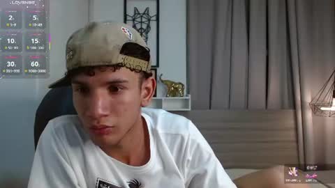 Snapshot of jdwhite18 chatting on July 24, 7:56 pm jdwhite18 online show from July 24, 7:56 pm