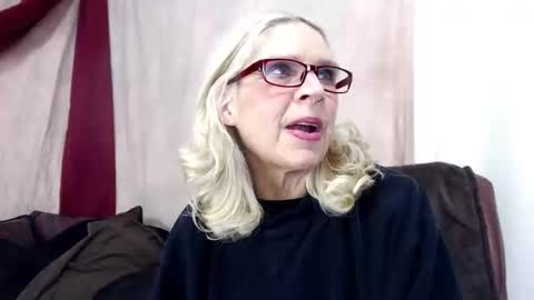 Jean Saint Sin online show from December 20, 7:04 am