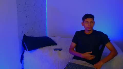 Jean Widow online show from December 2, 2:12 pm