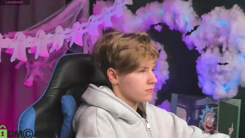 jean_wilsons online show from October 26, 12:00 pm