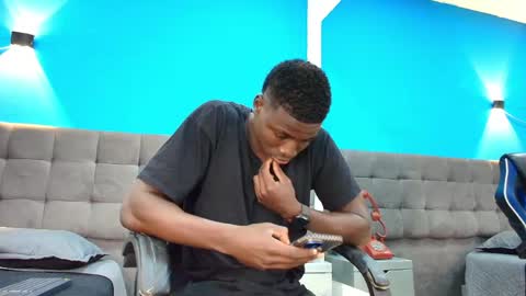 Snapshot of jeandante_ chatting on May 18, 8:03 pm Jeandante online show from May 18, 8:03 pm