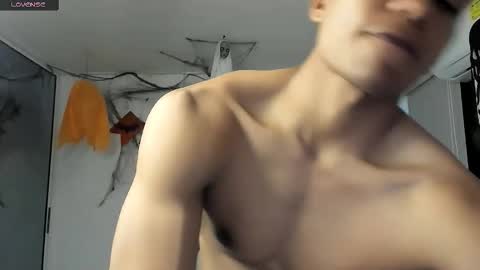 Snapshot of jeanfran_ferrer chatting on October 19, 6:52 pm jeanfran_ferrer online show from October 19, 6:52 pm