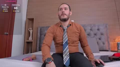 Snapshot of jeanpiere02 chatting on February 25, 2:43 am Jeanpiere online show from February 25, 2:43 am