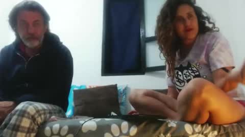 Snapshot of jeans_and_emma chatting on September 27, 3:22 am jeans_and_emma online show from September 27, 3:22 am