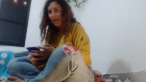 Snapshot of jeans_and_emma chatting on September 29, 11:53 pm jeans_and_emma online show from September 29, 11:53 pm