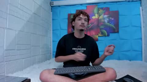 Juan Tompson online show from February 9, 7:07 pm