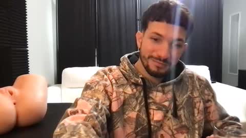 Snapshot of jeanwhitebianco chatting on January 18, 9:07 pm jeanwhitebianco online show from January 18, 9:07 pm