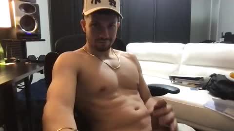 Snapshot of jeanwhitebianco chatting on February 5, 1:32 am jeanwhitebianco online show from February 5, 1:32 am