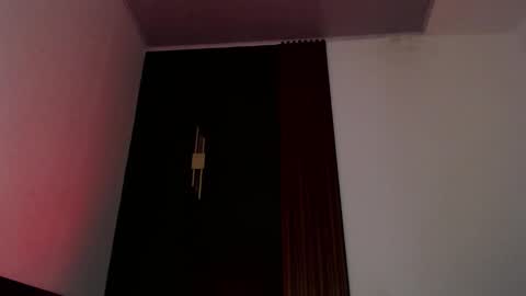 Snapshot of jeanys_sneider chatting on November 22, 2:16 pm Jeays online show from November 22, 2:16 pm