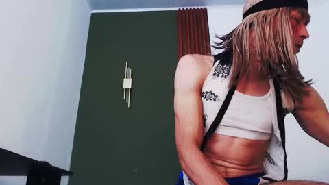 Snapshot of jeanys_sneider chatting on November 24, 5:40 am Jeays online show from November 24, 5:40 am