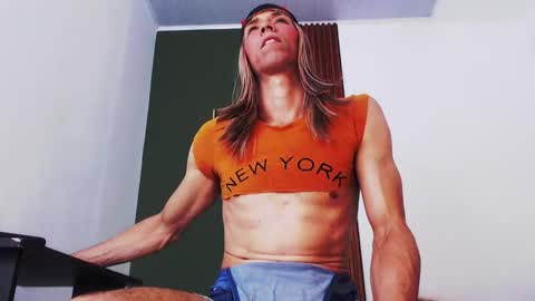 Snapshot of jeanys_sneider chatting on November 28, 12:46 am Jeays online show from November 28, 12:46 am