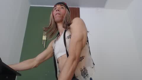 Snapshot of jeanys_sneider chatting on December 4, 2:10 am Jeays online show from December 4, 2:10 am