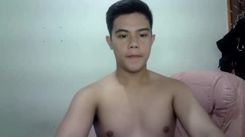 Snapshot of jebs_ chatting on December 17, 2:33 pm jebs_ online show from December 17, 2:33 pm