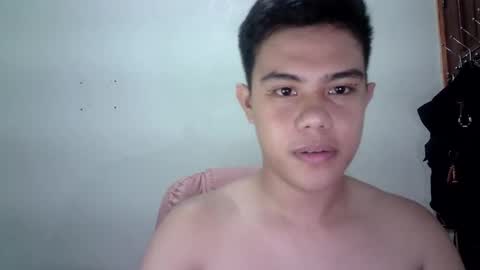 Snapshot of jebs_ chatting on December 17, 5:47 pm jebs_ online show from December 17, 5:47 pm