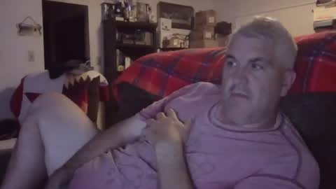 dadbody71 online show from June 7, 3:10 am